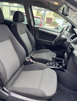 Opel Astra H 1.8 Caravan Edition  EINPARKHILFE/TÜV NEU - bilder 17