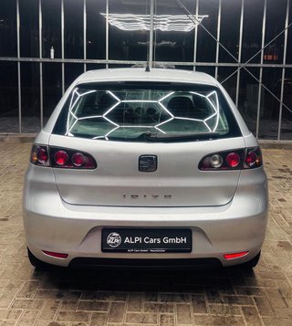 SEAT Ibiza 1.2 12V  TEMPOMAT/KLIMAAUTOMATIK/TÜV 10/2026 - bilder 1