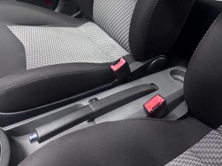 SEAT Ibiza 1.2 12V  TEMPOMAT/KLIMAAUTOMATIK/TÜV 10/2026 - bilder 17