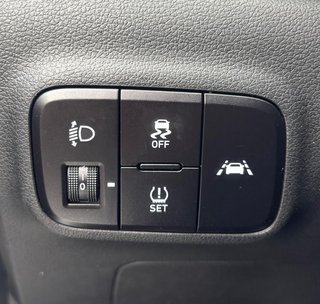 Hyundai i10 1.0 Trend  CARPLAY/SPURHALTE-ASS./1.HAND - bilder 9