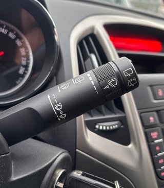 Opel Astra J 1.6 Edition  TEMPOMAT/TÜV NEU - photo 12