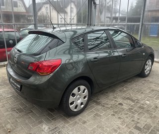 Opel Astra J 1.6 Edition  TEMPOMAT/TÜV NEU - photo 14