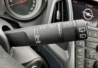 Opel Astra J Sports Tourer Selection TEMPOMAT NAVI SHZ - bilder 10