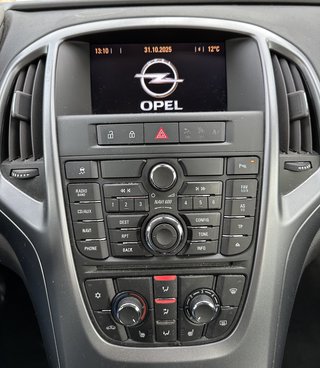 Opel Astra J Sports Tourer Selection TEMPOMAT NAVI SHZ - bilder 12