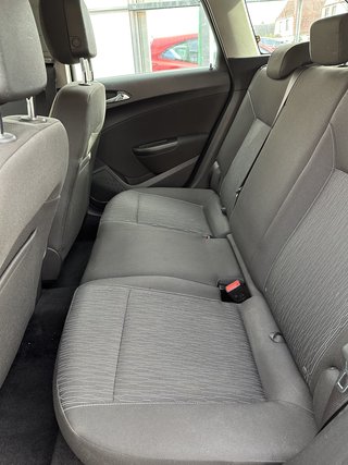 Opel Astra J Sports Tourer Selection TEMPOMAT NAVI SHZ - bilder 4