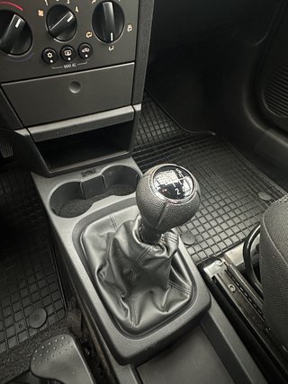 Opel Meriva 1.6 Edition  TÜV NEU/AHK/ALLWETTERREIFEN - foto 2