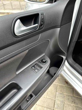Volkswagen Golf 1.6 Edition  TEMPOMAT/TÜV/KLIMA - foto 8