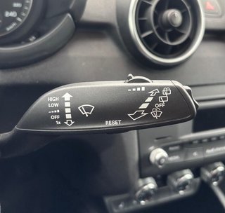 Audi A1 1.2 TFSI Attraction  1.HAND/EINPARKHILFE/SITZHEIZUNG - photo 7