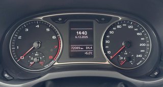 Audi A1 1.2 TFSI Attraction  1.HAND/EINPARKHILFE/SITZHEIZUNG - photo 2