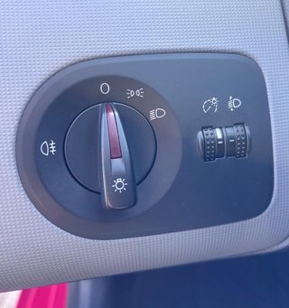 SEAT Ibiza 1.2 12V Reference  SITZHEIZUNG/TÜV 10/2027 - photo 2