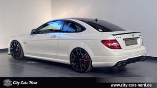 Mercedes-Benz C 63 AMG COUPÉ PERFORMANCE-PANORAMA-BI.XENON - фото 5
