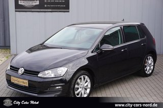 Volkswagen Golf VII 2.0 TDI LIM-SHZ-PDC-NAVI-FR+BT-USB-TOUCH Авто с пробегом купить | Первая регистрация 02/2014 | Цена 10.999 €