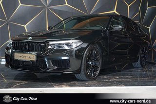 BMW M5 4.4 xDrive AUT-HUD-GSD-B&W-360°-SIDE-LANE-AHK Gebrauchtwagen Kaufen | EZ 05/2018 | Preis 67.999 €