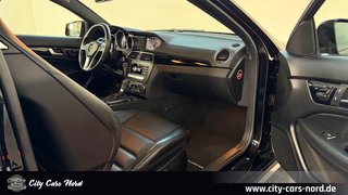 Mercedes-Benz C 63 AMG Coupé PANORAMA+BI.XENON+KAMERA - foto 26