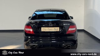 Mercedes-Benz C 63 AMG Coupé PANORAMA+BI.XENON+KAMERA - foto 4