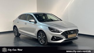 Hyundai i30 Fastback 1.5 T-GDI Mild-Hybrid KAM-SHZ-LED- - bilder 8