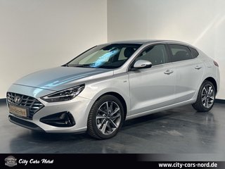 Hyundai i30 Fastback 1.5 T-GDI Mild-Hybrid KAM-SHZ-LED- - bilder 1