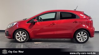 Kia Rio UEFA Euro 2016 SHZ-NAVI-KAMERA-LENKRAD.HZ - photo 4