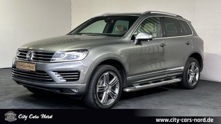 Volkswagen Touareg V6 4M R-Line PANO-ACC-AHK-KEY.ACCESS Used vehicle for sale | First registration 12/2014 | Price 17.999 €