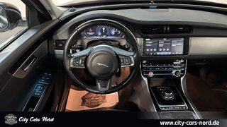 Jaguar XF Prestige 25t AWD KAMERA+MERIDIAN+MEMORY+PANO - bilder 16
