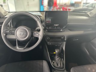 Toyota Yaris Hybrid Team D +Comfort-Paket+Safety-Paket - bilder 13