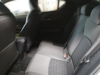 Toyota C-HR Hybrid Team D 2.0 + Winterräder + Navi - bilder 13