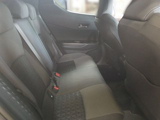 Toyota C-HR Hybrid Team D 2.0 + Winterräder + Navi - bilder 18