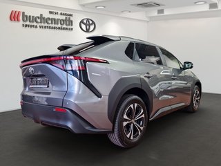 Toyota BZ4X Teamplayer + Allwetterräder - bilder 4