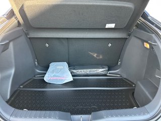 Toyota C-HR Teamplayer Technik Paket - bilder 10