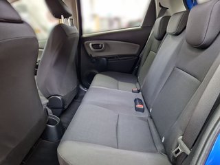 Toyota Yaris Basis +Allwetterräder+Cool & Sound-Pak. - bilder 13