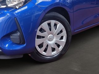 Toyota Yaris Basis +Allwetterräder+Cool & Sound-Pak. - bilder 9