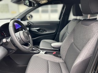 Toyota Yaris Cross Hybrid Team D +Safety-Paket+Winter-Paket - bilder 10
