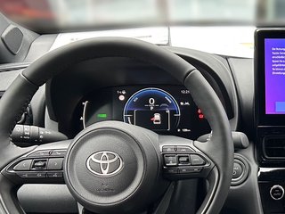 Toyota Yaris Cross Hybrid Team D +Safety-Paket+Winter-Paket - bilder 18