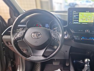 Toyota C-HR Hybrid Team D. 1.8 +Allwetterräder + Navi - bilder 16