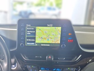 Toyota C-HR Hybrid Team D. 1.8 +Allwetterräder + Navi - bilder 18