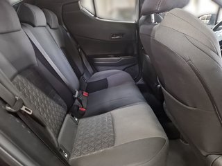 Toyota C-HR Hybrid Team D. 1.8 +Allwetterräder + Navi - bilder 19