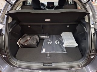 Toyota Yaris Hybrid Team D +Comfort-Paket - bilder 10