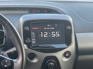 Toyota AYGO x-play connect+Allwetterräder - foto 18