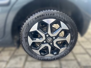 Toyota AYGO x-play connect+Allwetterräder - foto 9