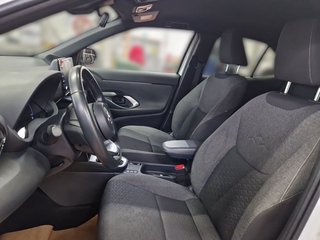 Toyota 4x2 Hybrid Yaris Cross Team D+Allwetterräder - bilder 11