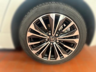 Toyota Corolla Hybrid 1.8 Team D Tech.Pak.+Allwetterräder - bilder 7