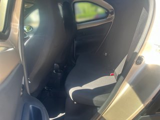 Toyota Aygo X Team D +Allwetterräder - bilder 13