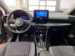 Toyota Yaris Hybrid Team D+Safty & Comfort Paket Safty+ - bilder 17