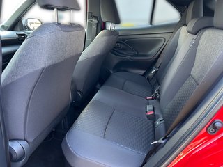 Toyota Yaris Cross Hybrid FWD Teamplayer +Safety- & Winter Paket - bilder 13