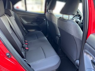 Toyota Yaris Cross Hybrid FWD Teamplayer +Safety- & Winter Paket - bilder 18