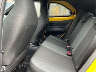 Toyota Aygo X Hybrid GR Sport + Faltdach - bilder 13