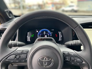 Toyota Aygo X Hybrid GR Sport + Faltdach - bilder 17