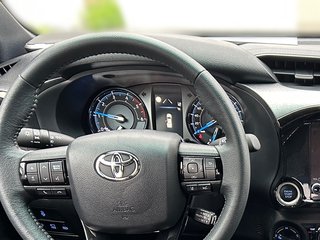 Toyota Hilux Double Cab Invincible 4x4 + WKR - bilder 10