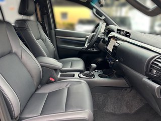 Toyota Hilux Double Cab Invincible 4x4 + WKR - bilder 18