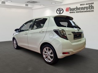 Toyota Yaris Hybrid Club + Navi - bilder 7